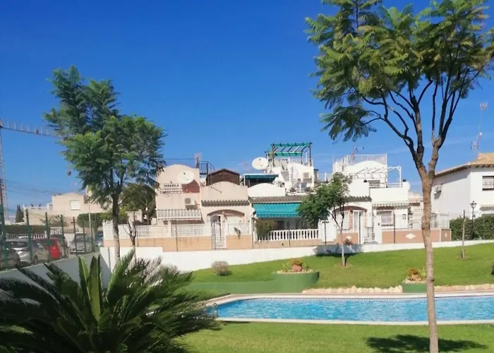 Apartament Casa Del Gato Rojo , Communal Swimming Pool , Terrace With Barbecue
