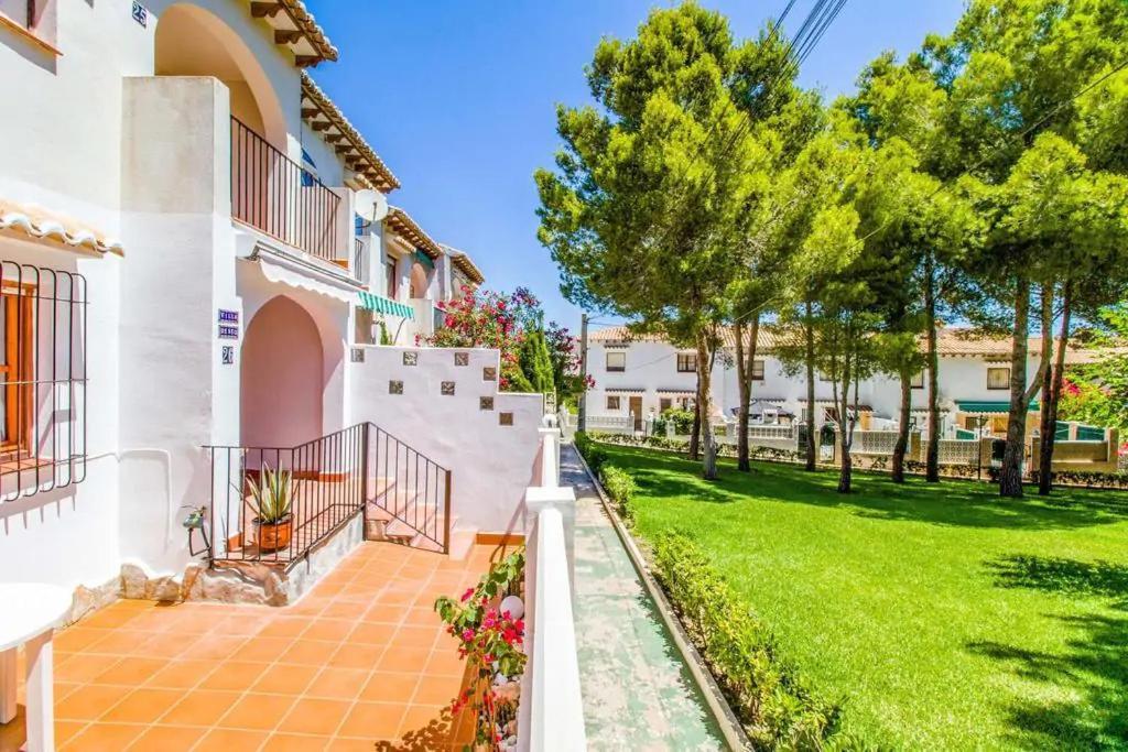 Casa Del Gato Rojo , Communal Swimming Pool , Terrace With Barbecue *