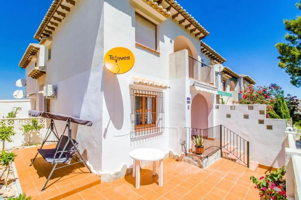 Casa Del Gato Rojo , Communal Swimming Pool , Terrace With Barbecue *